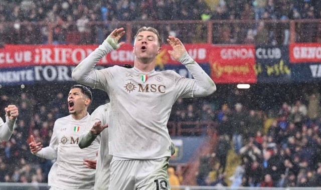 意大利杯7-8鏖战，意甲第3那不勒斯主场惜败意甲第6科莫，无缘四强