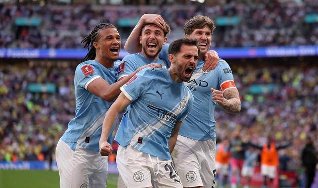 有阿森纳球迷恳求瓜迪奥拉让阿森纳拿英超冠军，曼城创下连续四次进足总杯决赛纪录