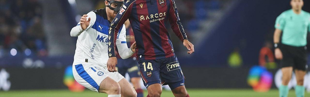 2-0,20岁西班牙新星双响炮,西甲倒数第二完胜阿拉维斯,终结4连败