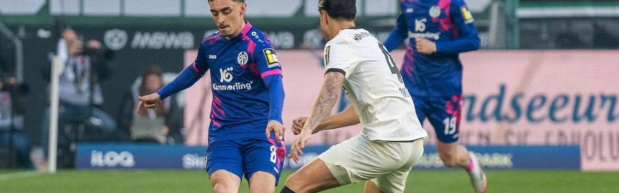 德甲第30轮门兴与美因茨战平，拜仁提前四轮夺冠形成高度统治力