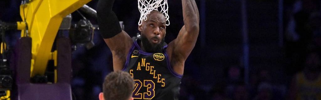 身体素质炸裂！41岁詹姆斯上演折叠背扣 震惊四座