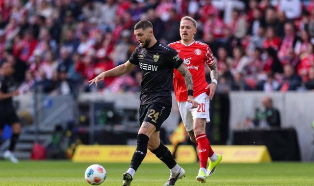 33岁韩国球星李在城闪耀德甲，美因茨主场2-2逼平斯图加特