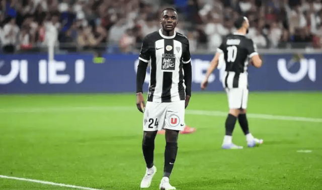 法甲焦点战：朗斯主场迎战昂热，核心球员对决定胜负，深度解析暗藏胜负手