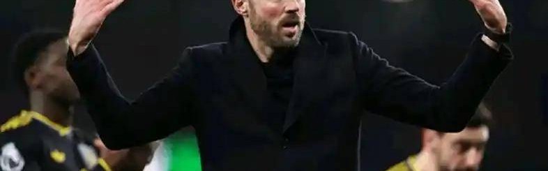 4胜1平仍下课！卡里克被豪门算死，图赫尔才是曼联那枚止痛药